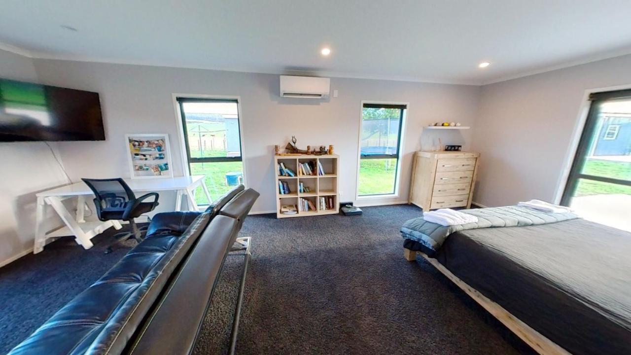 Full Holiday Home To Yourself, Up To 21 Guests Atiamuri Zewnętrze zdjęcie