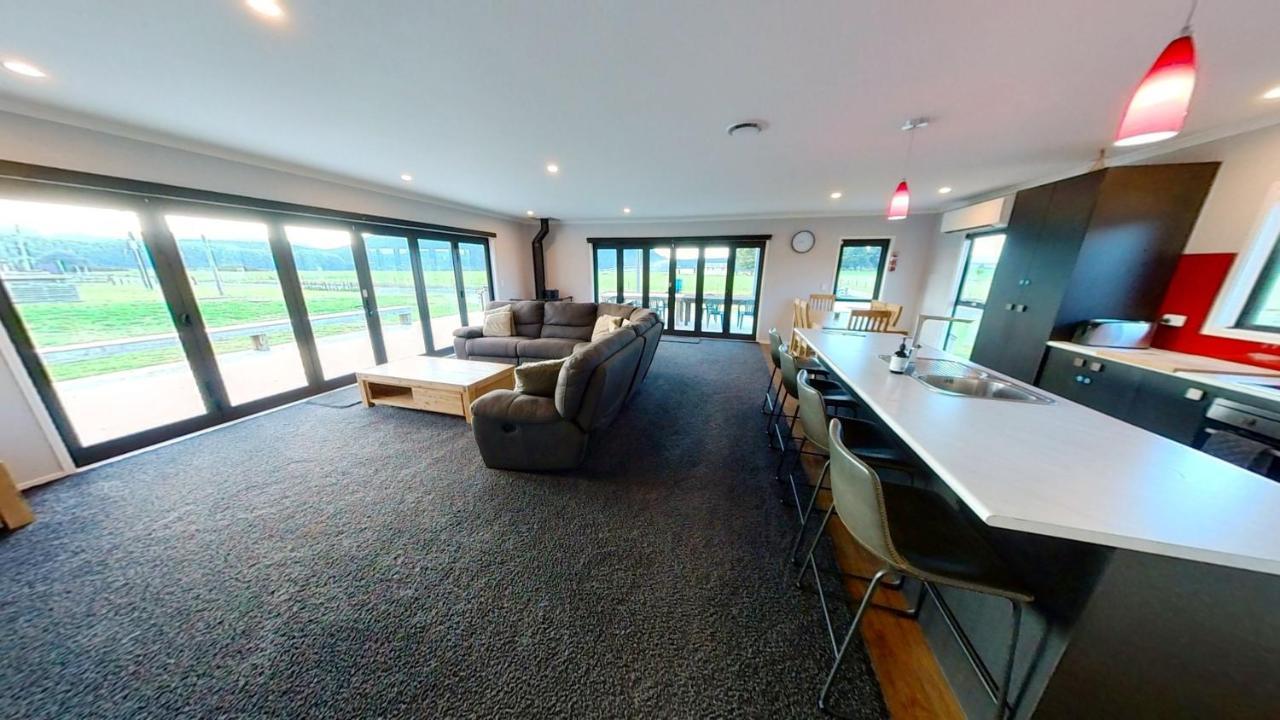 Full Holiday Home To Yourself, Up To 21 Guests Atiamuri Zewnętrze zdjęcie